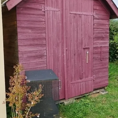 Holiday home Maison Entiere Ou D'hotes Belle Campagne En Combrailles Saint-Julien-la-Genete