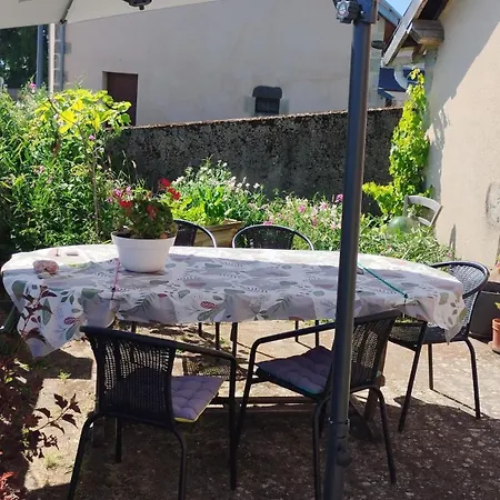 Belle Campagne Dans Les Combrailles *