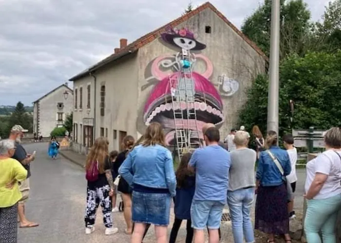 Belle Campagne Dans Les Combrailles *